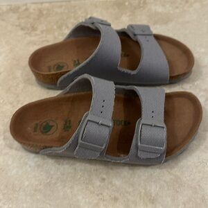 Birkenstocks- kids. NEW. Size 31 (13-13.5)